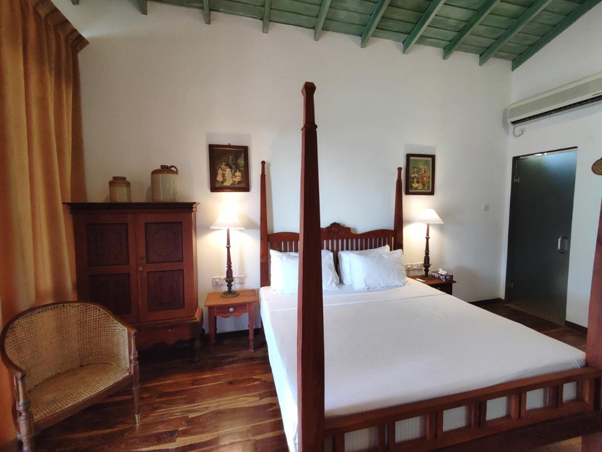 Villa Seven Faces-Luxury Escape,Stunning Views With Private Pool For A Couple Or Family! Galle Bagian luar foto