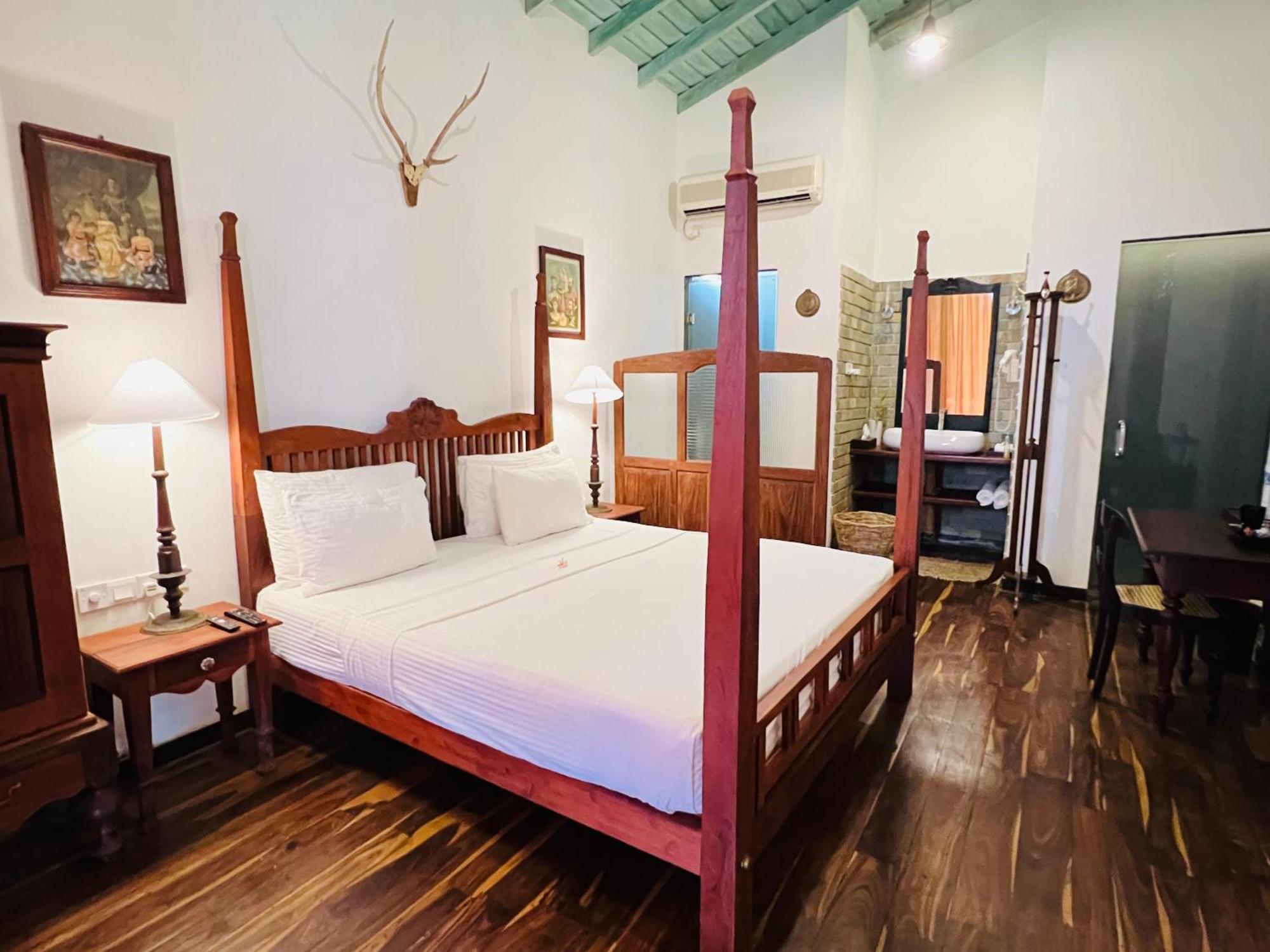 Villa Seven Faces-Luxury Escape,Stunning Views With Private Pool For A Couple Or Family! Galle Bagian luar foto