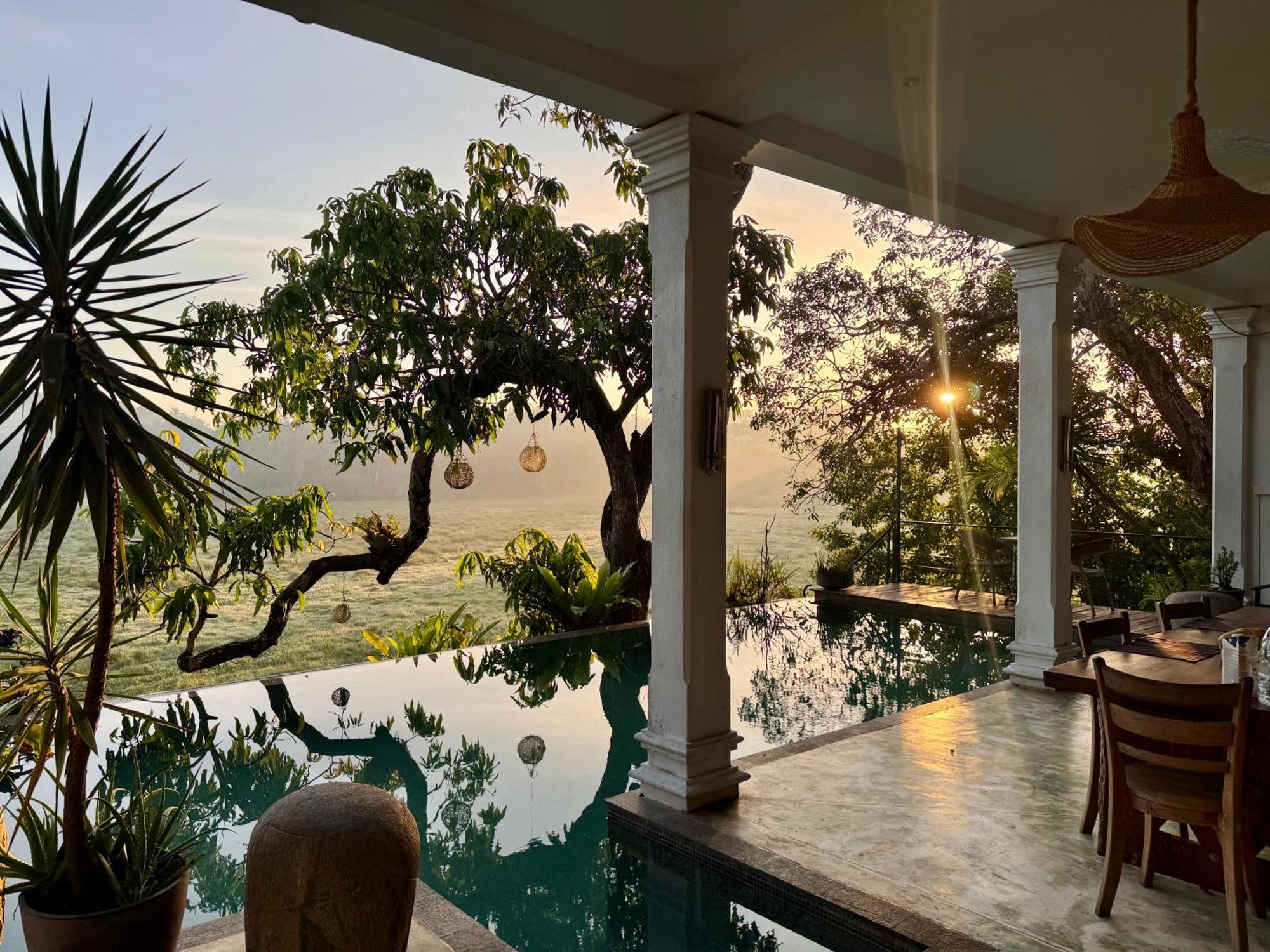 Villa Seven Faces-Luxury Escape,Stunning Views With Private Pool For A Couple Or Family! Galle Bagian luar foto