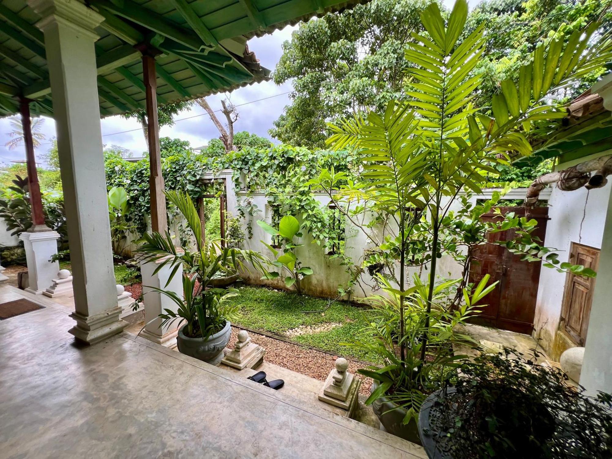 Villa Seven Faces-Luxury Escape,Stunning Views With Private Pool For A Couple Or Family! Galle Bagian luar foto